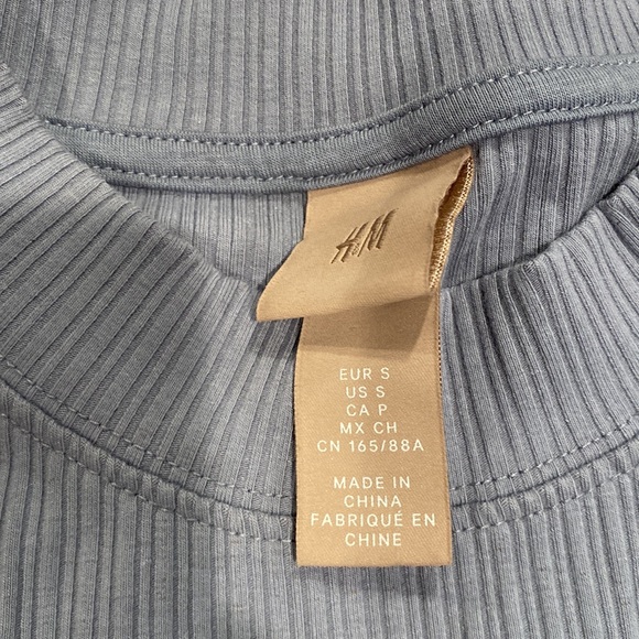 H&M 2 piece set. SZ S - Picture 2 of 6